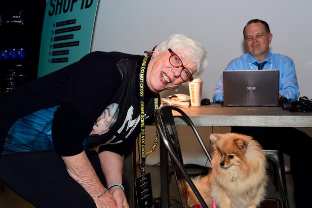 Kathy Kenda with ID fan @ladypomchi and polygraph expert Dan Ribacoff [Investigation Discovery]
