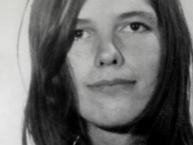 About The Manson Girls & How 'Normal' People Can Turn To Violence ...