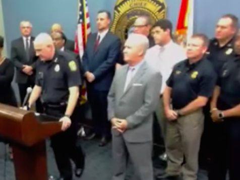 Interpreter for the Deaf Signs Gibberish at Tampa Serial Killer Press Conference