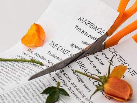 Bilking Brides & Gouging Grooms: Watch Out for These Wedding Scams