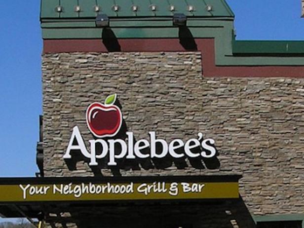 Image of Applebee's Restaurant [Wikimedia Commons]