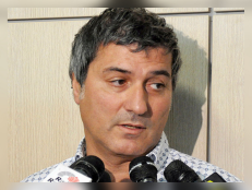 Dr. Paolo Macchiarini talks to journalists during a press conference, in Florence, Italy on July 30, 2010.