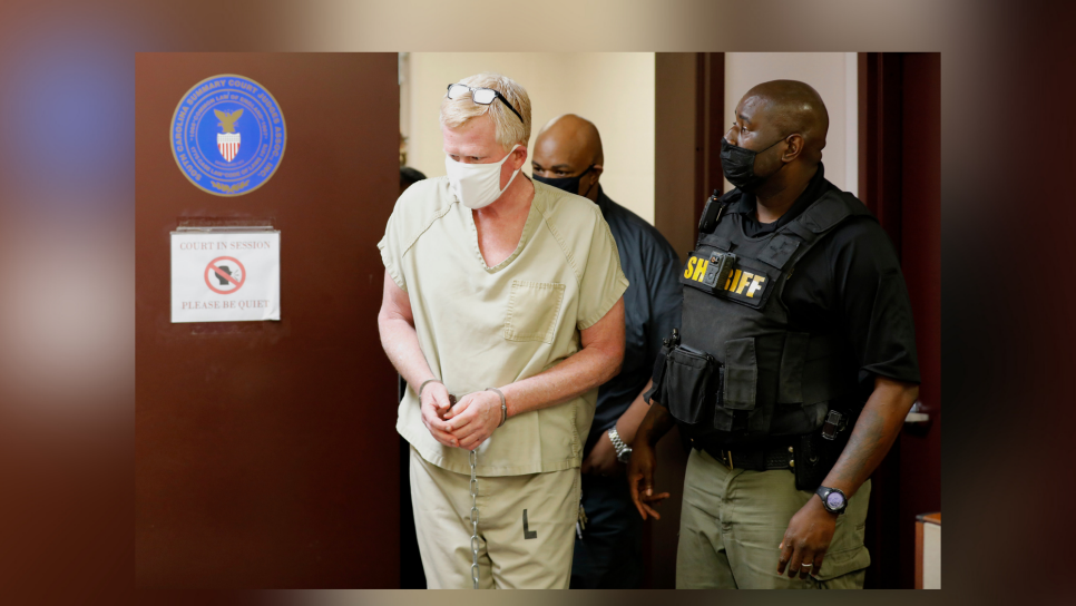 Alex Murdaugh walks into his bond hearing, Thursday, Sept. 16, 2021, in Varnville, S.C.