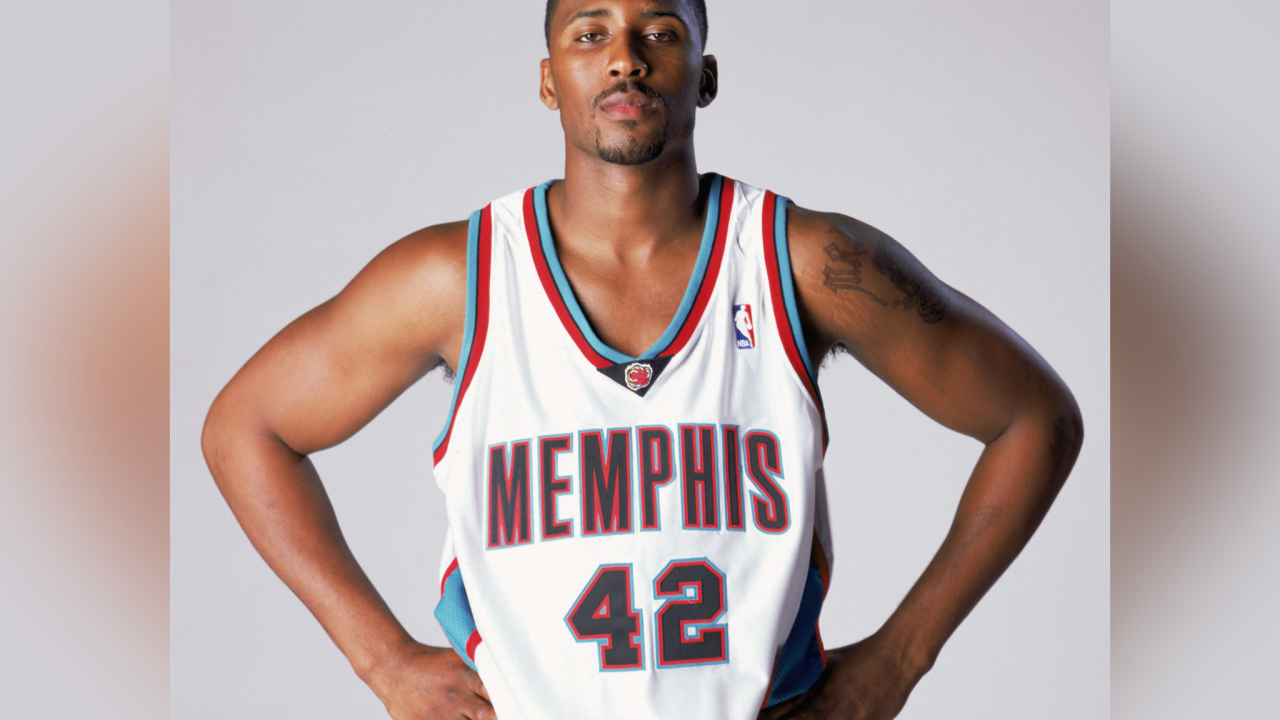 Who was Lorenzen Wright and what happened to him?