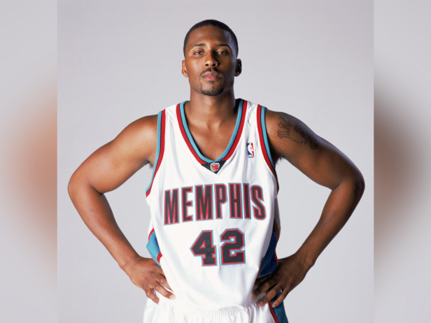 Forward Lorenzen Wright #42 of the Memphis Grizzlies poses for a studio portrait during the Grizzlies Media Day on September 30, 2002 at the Pyramid Arena in Memphis, Tennessee. 