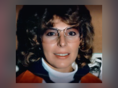 Woman Calls Police ‘Superheroes’ For Capturing Killer 34 Years After Her Mother’s Death