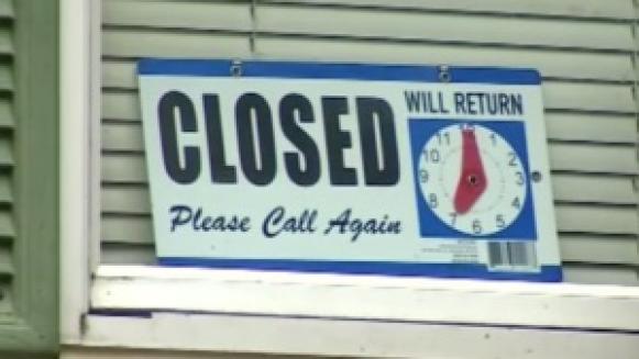 screenshot of "Closed" sign [WFTV.com]
